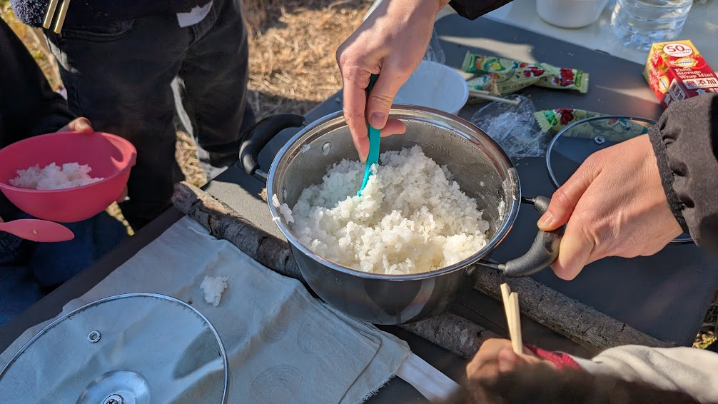 焚き火炊飯